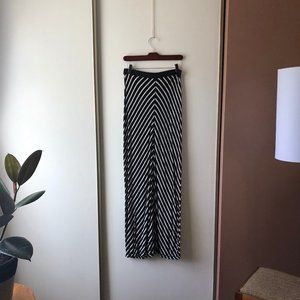 Max Studio Black Geometric Maxi Skirt, Size S